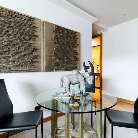 Centrico Y Moderno Con Vistas A La Ria Vigo