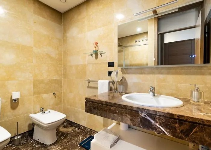 Centrico Y Moderno Con Vistas A La Ria Vigo